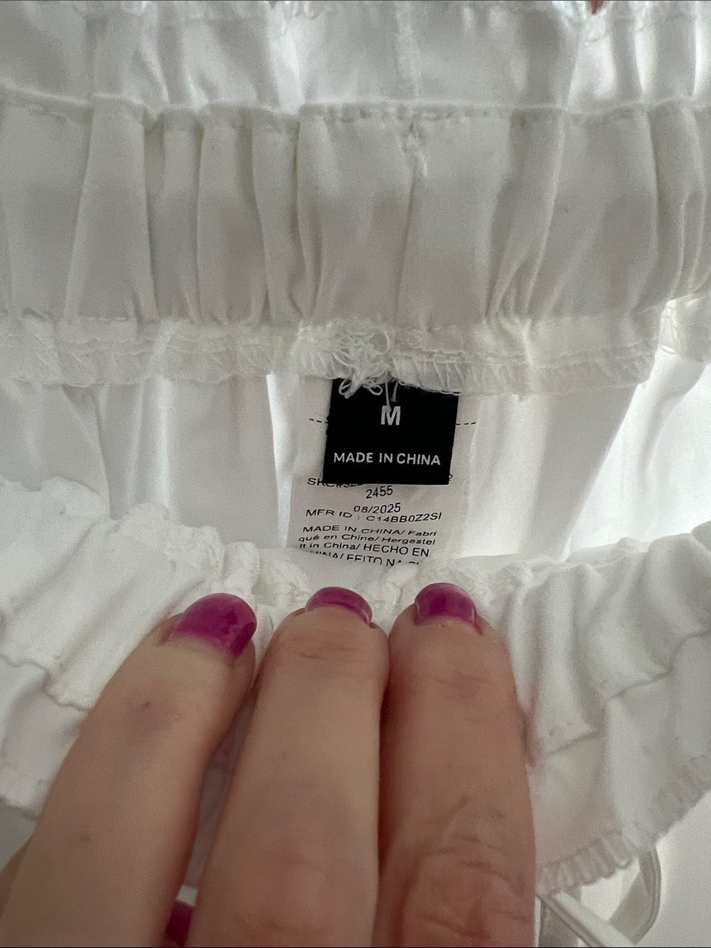 Women's White Lace-Trim Capris - Picture 3 of 5